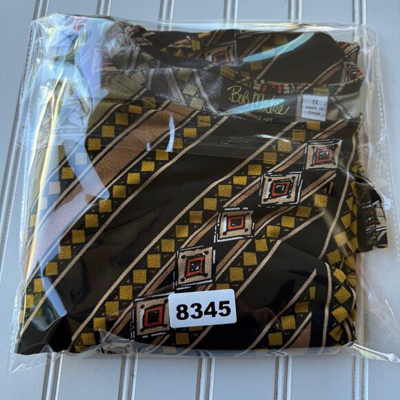 Bob Mackie Size 1X Geometric print boat neck top - Picture 9 of 9